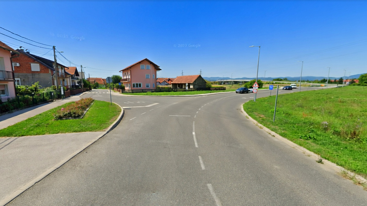 U Zaprešiću prigovarao taksistu zbog vožnje, ovaj se autom zaleto u njega