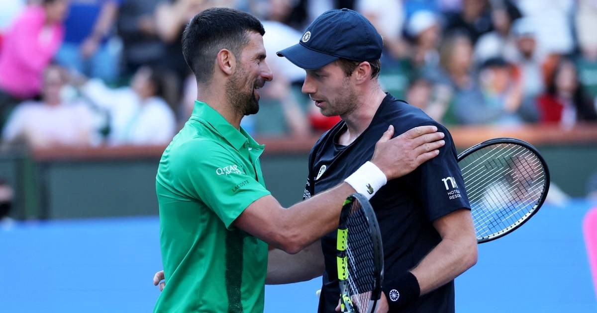 Pogledajte što je tenisač napisao na kameru nakon što je izbacio Đokovića