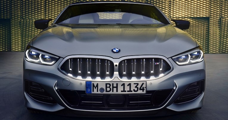 FOTO BMW obnovio najprestižniji model, dobio "svjetleće bubrege"