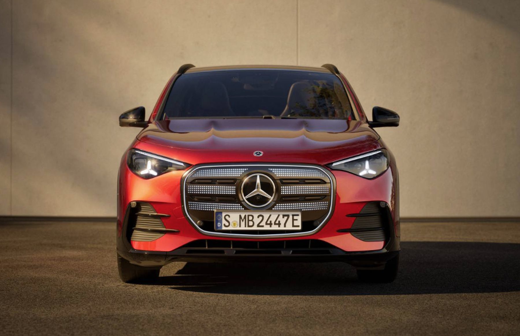 Mercedes-Benz u ovoj godini bilježi rekordnu prodaju električnih modela