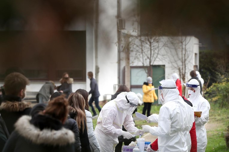 Stožer: 12.294 testiranih, 3918 novih slučajeva, umrlo 85 osoba