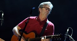 Eric Clapton financira antivakserski bend