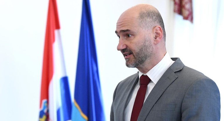 Klisović: Vraćanje Trga maršala Tita nije prioritet svih prioriteta