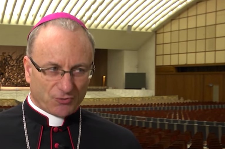 Novozelandski biskup dao ostavku, prijavila ga mlada žena