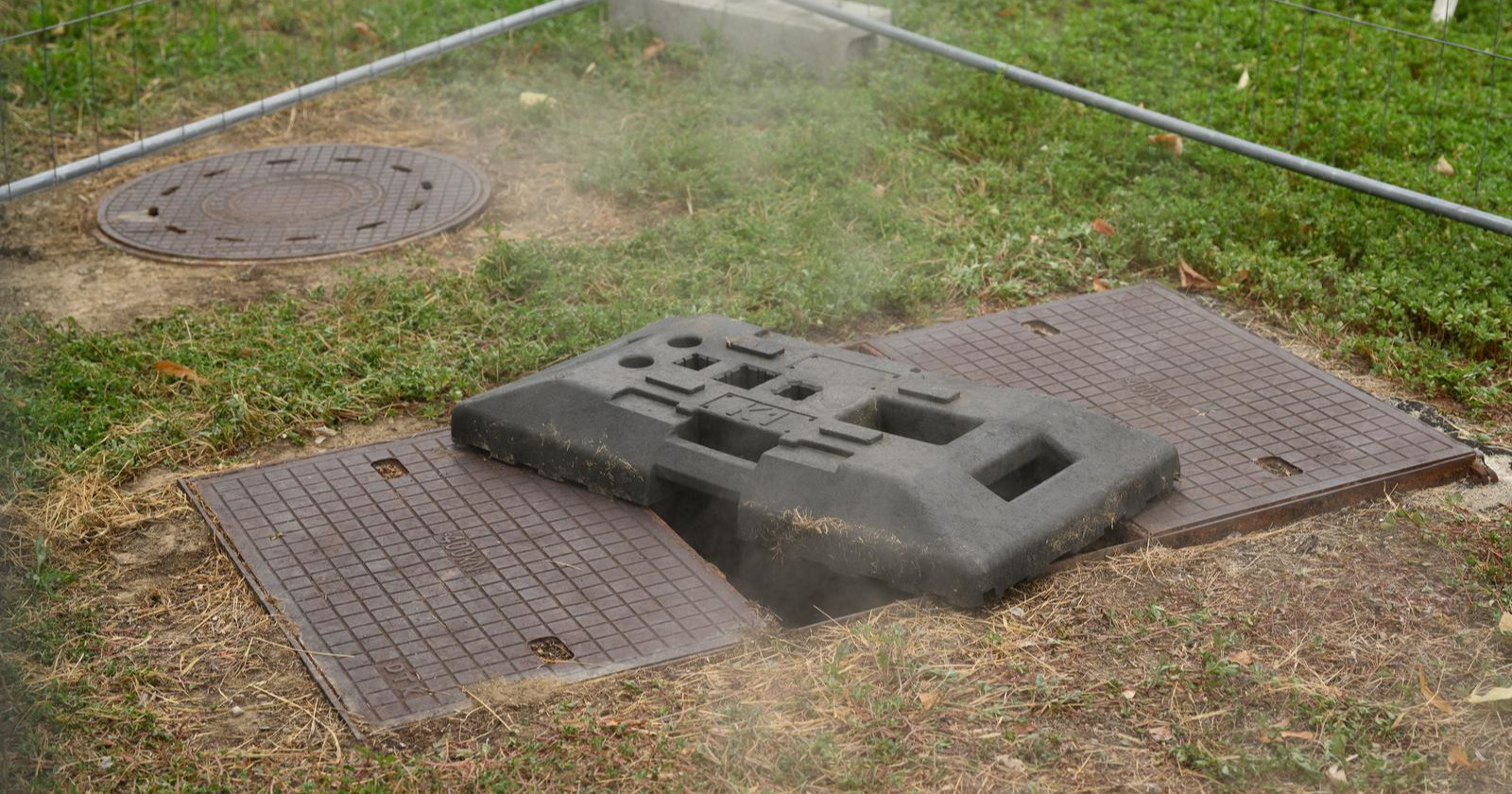 Zagrepčanka upala u šaht dok je šetala psa, Grad joj mora platiti odštetu