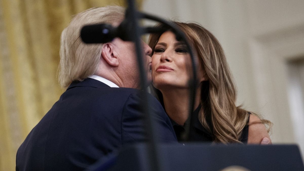 Melania proslavila 50. rođendan, Trump joj kratkom porukom čestitao na internetu