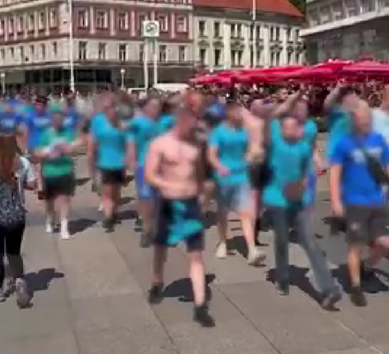 VIDEO Maturanti na Jelačićevom trgu skandirali "ajmo, ustaše"