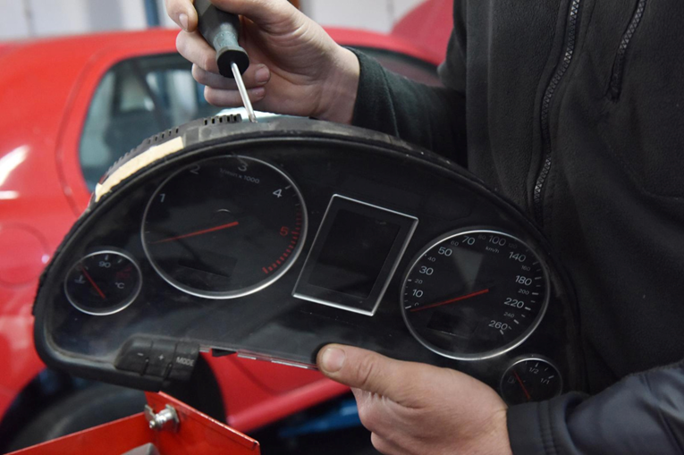 EU uvodi sustav protiv lažne kilometraže. Borzan: Dosta je kupovanja mačka u vreći