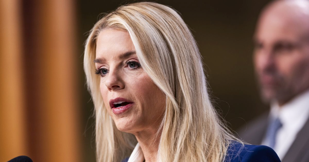 Trumpova državna odvjetnica: Rad s Epsteineovim dokumentima je bio mukotrpan