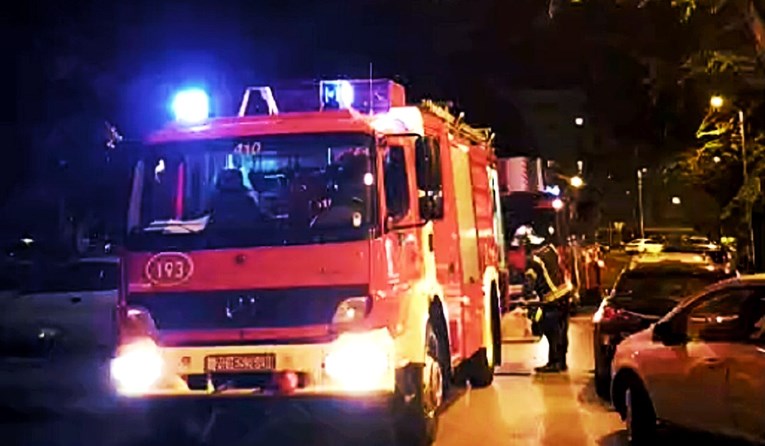 Dimilo se iz stana Novom Zagrebu, intervenirali vatrogasci