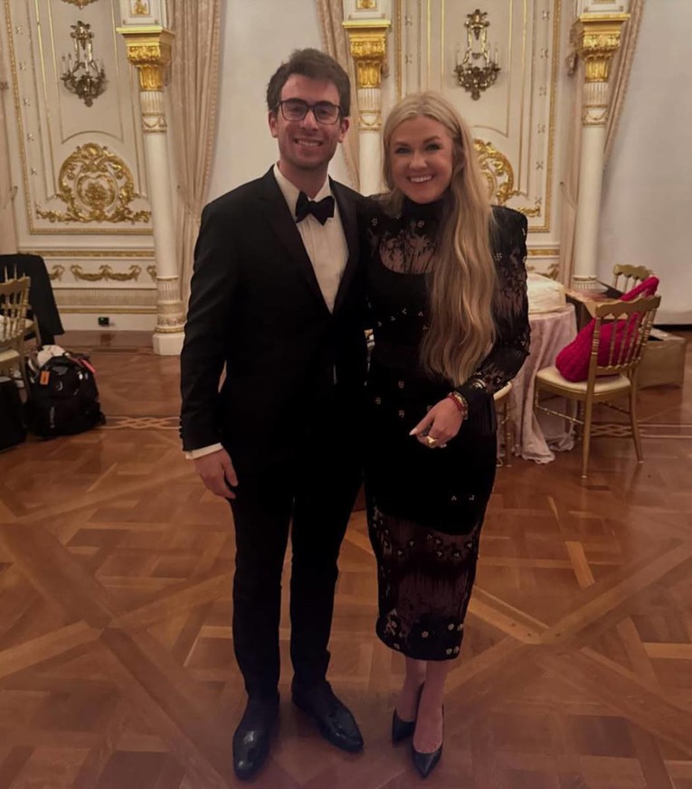 Erika Kirk oglasila se nakon šuškanja da je u vezi s milijunašem