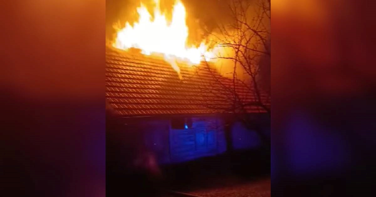 VIDEO Gorjela vikendica u selu kod Duge Rese
