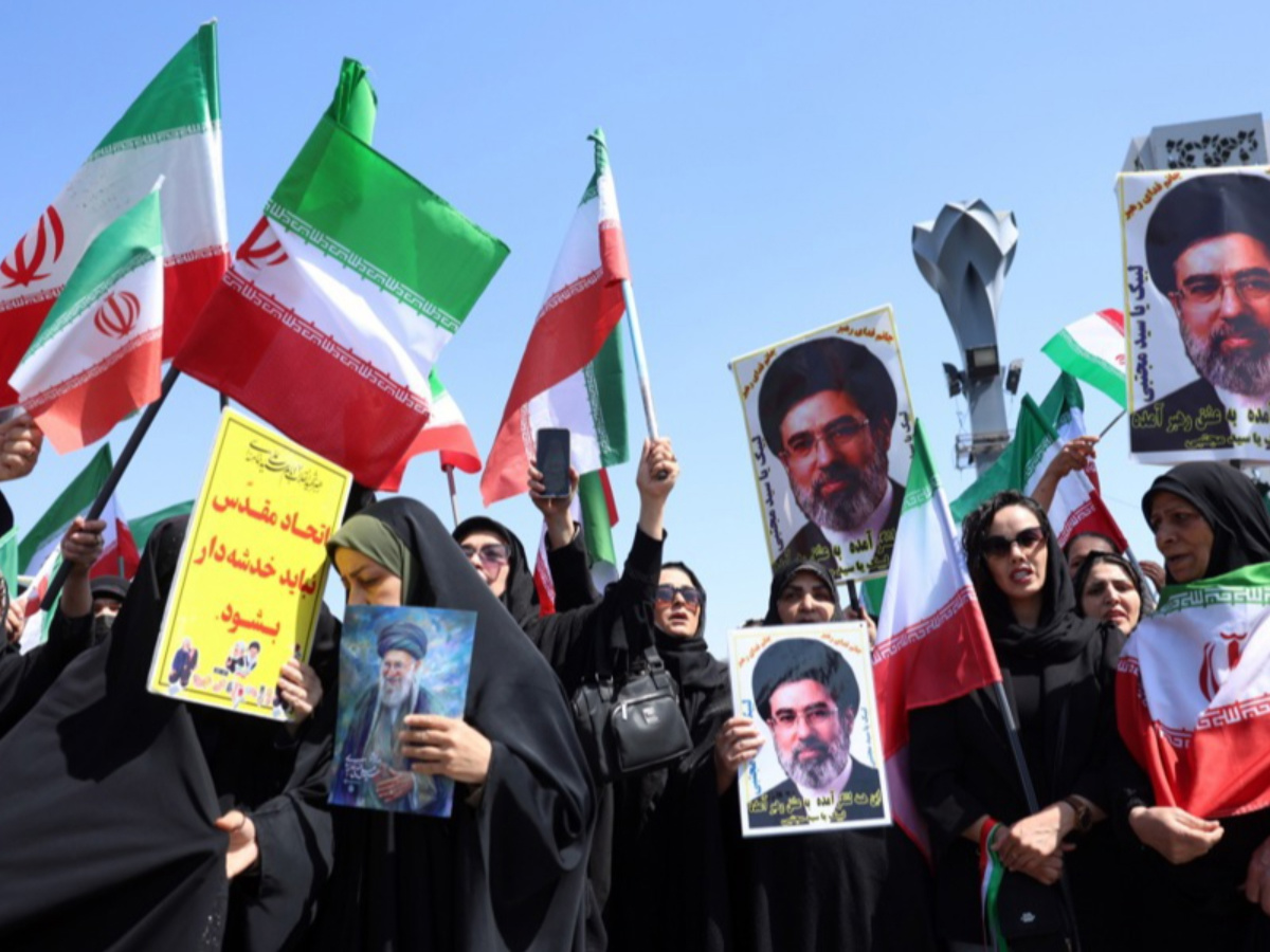 Tko uopće donosi odluke u Iranu?