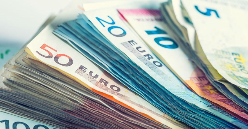 Potražnja za korporativnim kreditima u eurozoni pala prvi put u šest godina