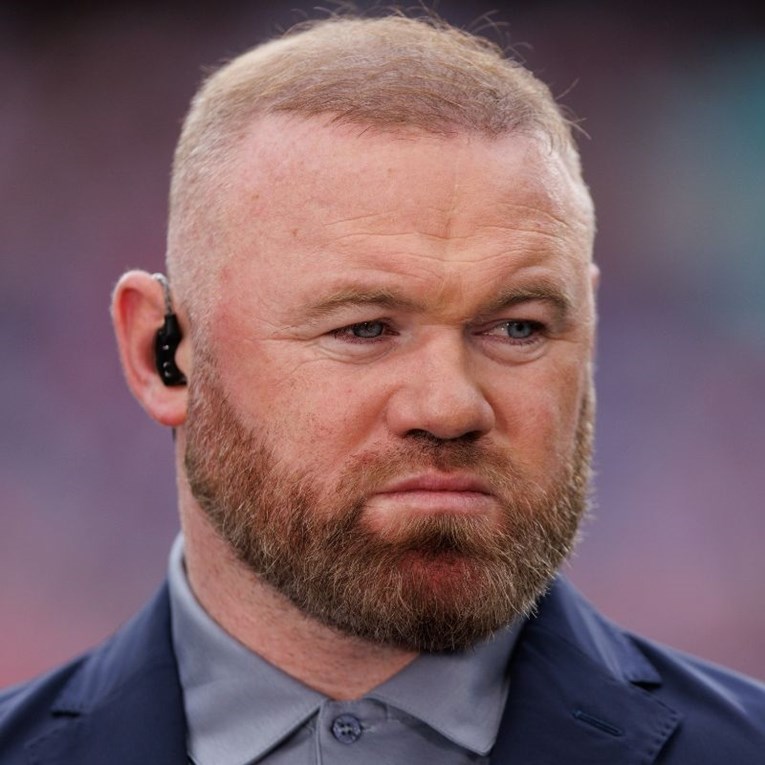 Rooney upozorava Arsenal i City: Ne otpisujte Liverpool