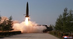 Japanci zbog prijetnji Sjeverne Koreje planiraju udvostručiti vojni budžet