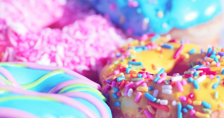 Nemojte ih zanemariti: 10 znakova koji otkrivaju da ste ovisni o šećeru