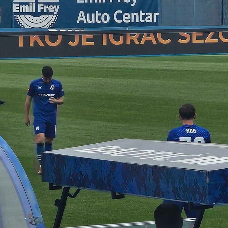 FOTO Baturina neutješno plakao na klupi, Petković ga tješio