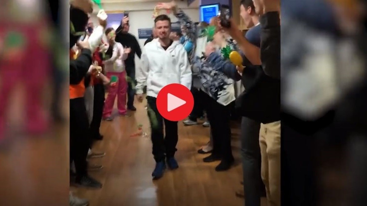 Snimka mladića koji slavi pobjedu nad leukemijom rasplakala je svijet