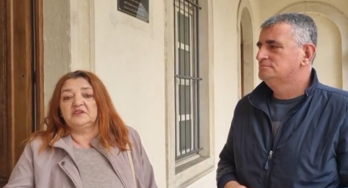 Zapisničarku u Sinju udaljili sa suda jer se nije testirala, vratila se s Buljem