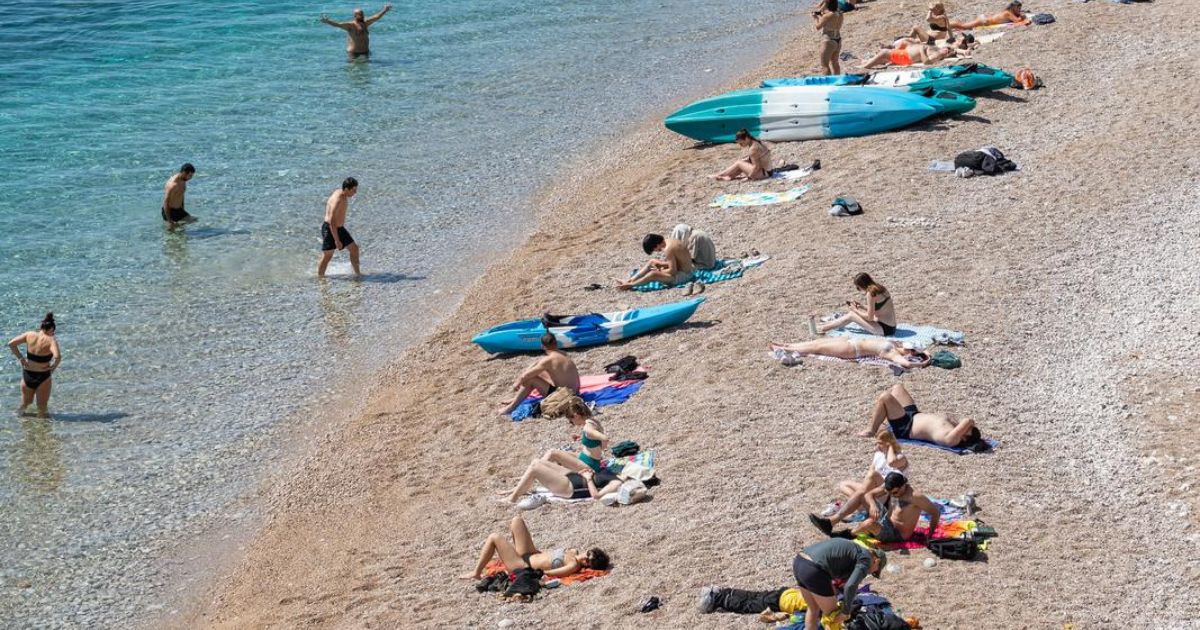 Kreću vrućine. Što vas najviše živcira na plaži?