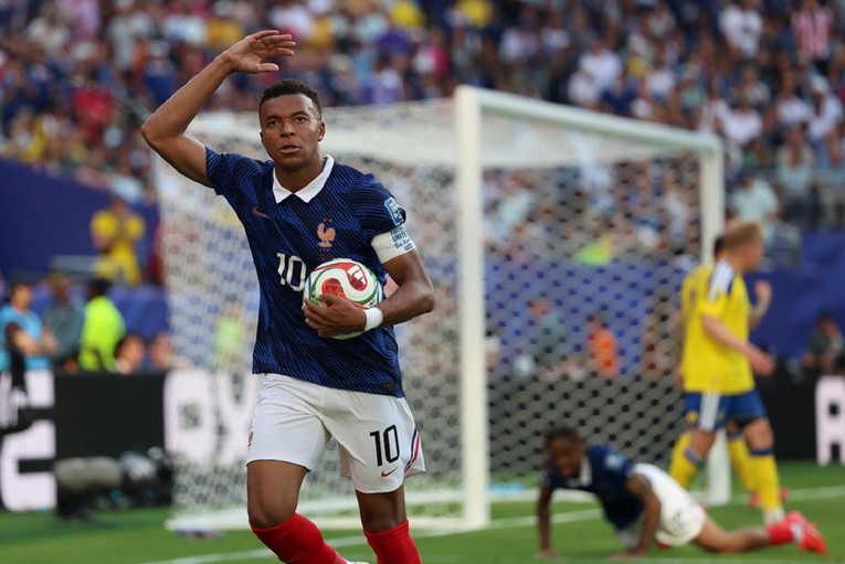 VIDEO Čudesni Mbappe. Ekspresno pretekao Klosea, ispred njega je samo Messi