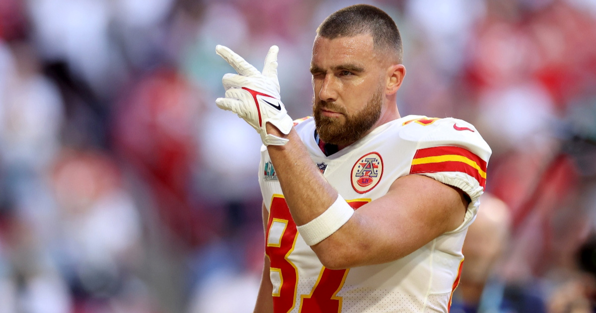 NASA nakon 16 godina odgovorila na tvit Travisa Kelcea, internet ne može vjerovati