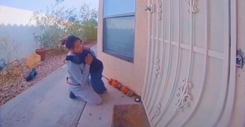 Nadzorna kamera snimila nježni trenutak između emotivnog 5-godišnjaka i njegove mame