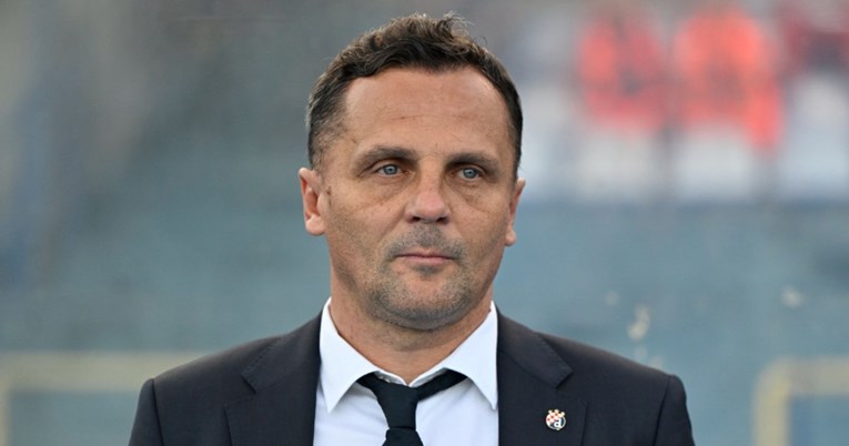 Navijači Dinama na Fejsu: Amatersko vođenje utakmice. Pa što radite od kluba?