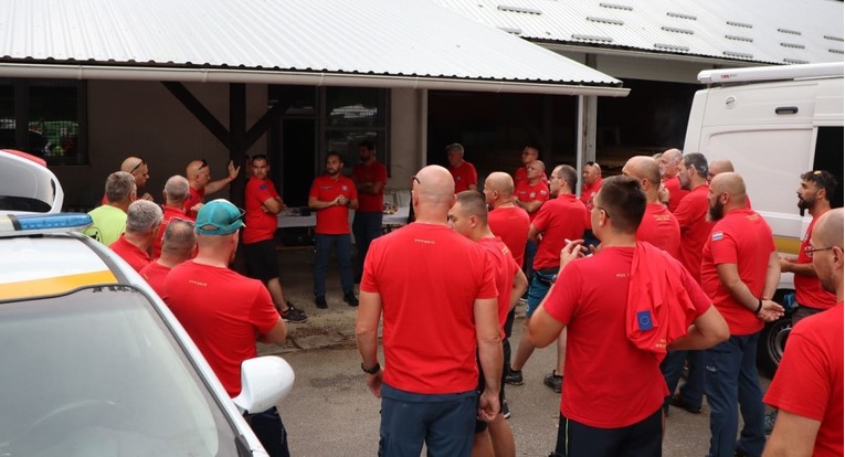 HGSS-ovci krenuli u Poljsku na vježbu traganja i spašavanja iz poplava
