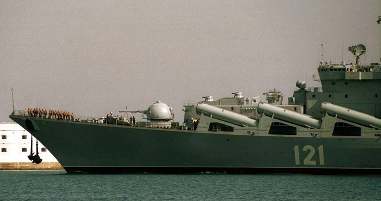 Eksplodirao ruski brod: "Sad je tamo gdje su ga poslali vojnici sa Zmijskog otoka"