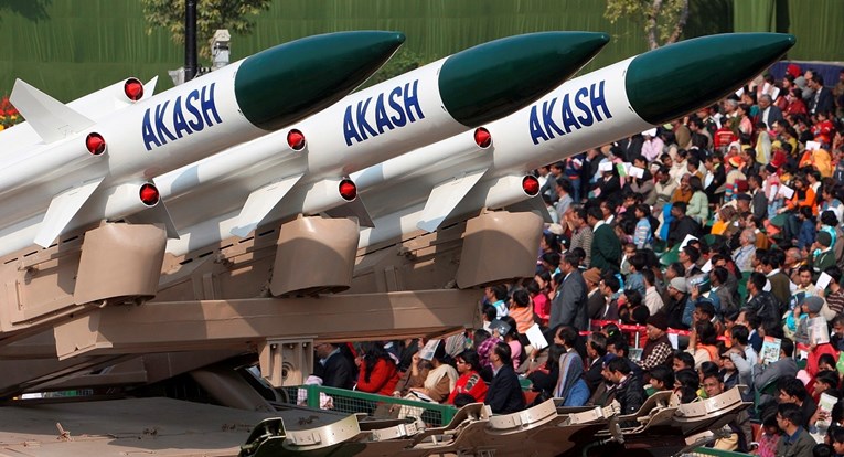 Indija raketirala Pakistan, kaže da je slučajno