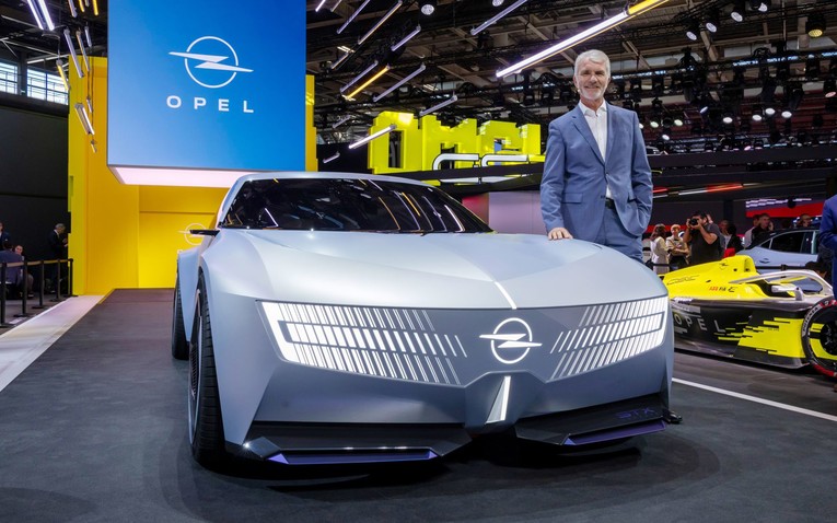 Opel u Parizu kroz atraktivni koncept najavio viziju budućih karavana