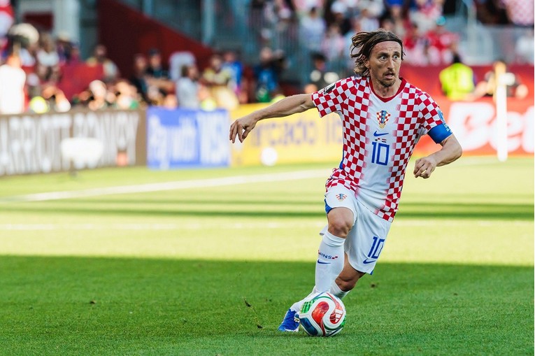 As: Modrić izaziva šamana