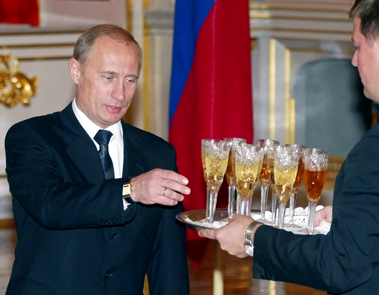 Putin čestitao Božić i Novu godinu trojici europskih čelnika. Među njima i Vučić