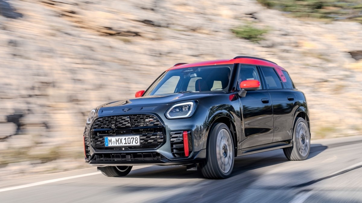 Predstavljen Mini Countryman JCW s 300 KS
