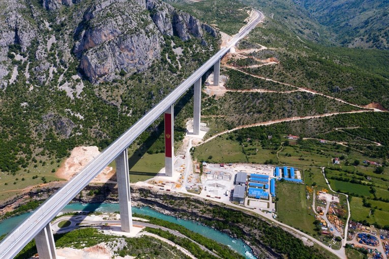 Crna Gora nakon 7 godina gradnje otvorila komad autoceste. 41 km košta milijardu eura