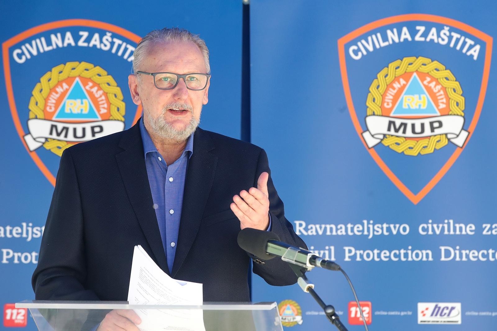 VIDEO 11 novozaraženih, umrle 3 žene. Ukidaju se propusnice, otvaraju se teretane...