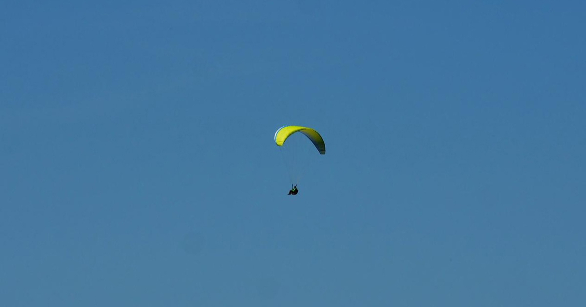 Australac pao s paraglajderom u Istri. Teško je ozlijeđen