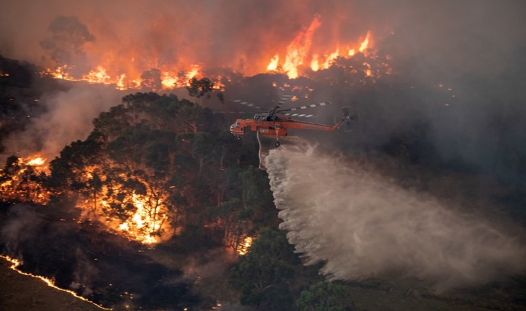 Pakao u Australiji: U par dana poginulo sedam ljudi, spaljeno 200 kuća