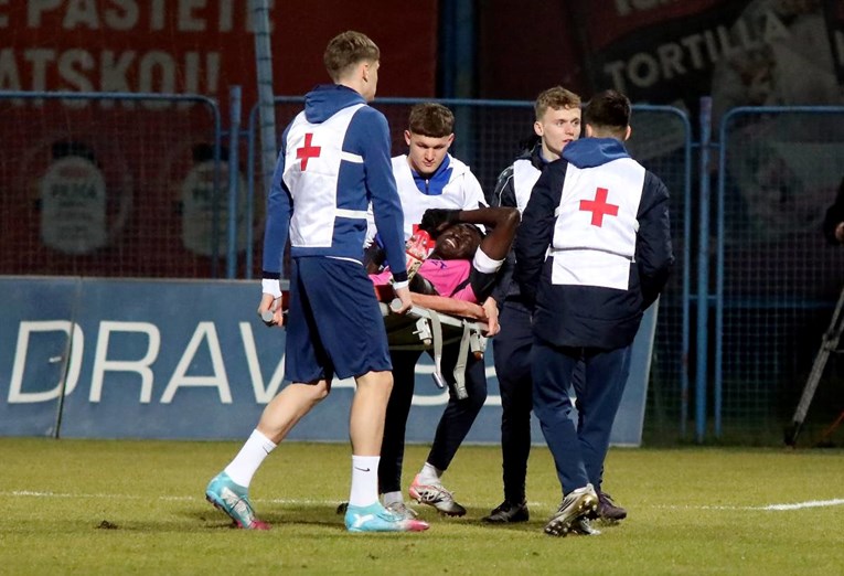 Ključni igrač Lokomotive na rubu suza nakon ozljede. Iznesen je s terena