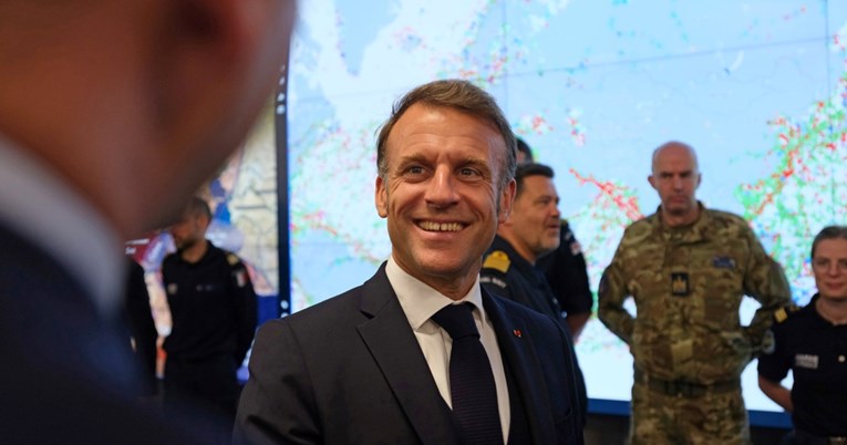 Macron: Da bismo bili slobodni u ovom svijetu, moramo biti strah i trepet