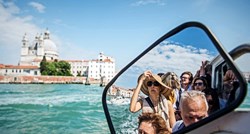 Venecija zabranila velike turističke grupe, vodiči ne smiju koristiti zvučnike