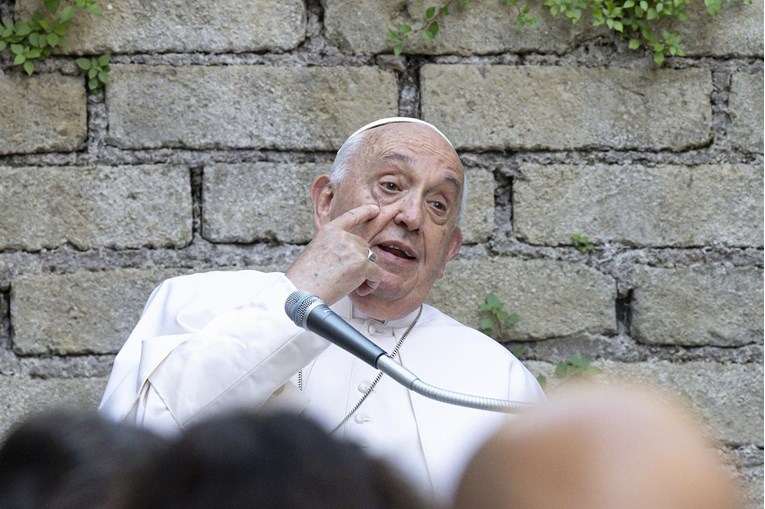 Papa pozvao komičare u Vatikan: "Redovito se molim da mi Bog da smisao za humor"