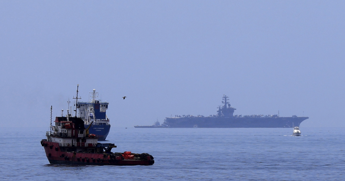 Nosač aviona nikad bliže Iranu. SAD: "Upadat ćemo na brodove uz cijelu obalu Irana"