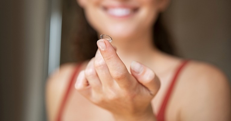 Neki imaju naviku koja ozbiljno šteti očima: "To je kao igra ruskog ruleta"