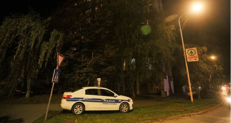 Muškarac nožem napao kćer i majku ispred zgrade u Osijeku, ozlijedio i sebe