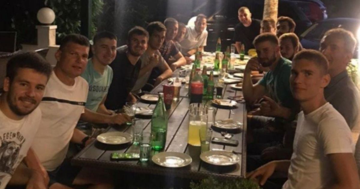 Ante Rebić posjetio svoj prvi klub u Imotskom i svim igračima platio večeru