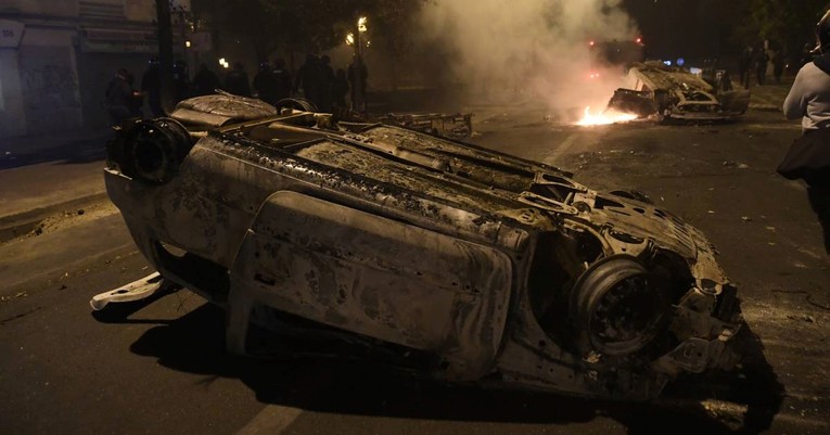 SAD i Britanija upozoravaju svoje državljane u Francuskoj