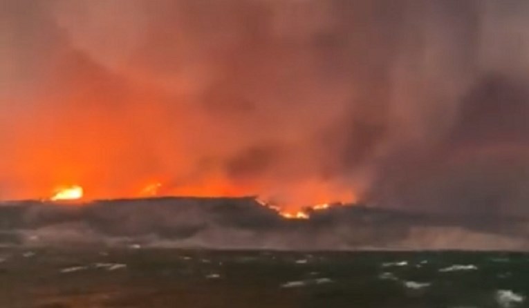 19.000 ljudi evakuirano u Kanadi: "Zbog požara je noć izgledala kao dan"